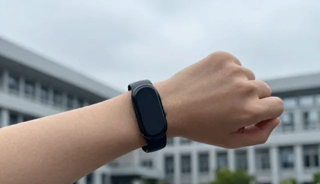 智能手环库存管理：优化策略与实际应用场景分析